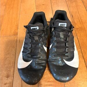 Nike Men’s Black Sneakers with White Swoosh and Blue Speckle